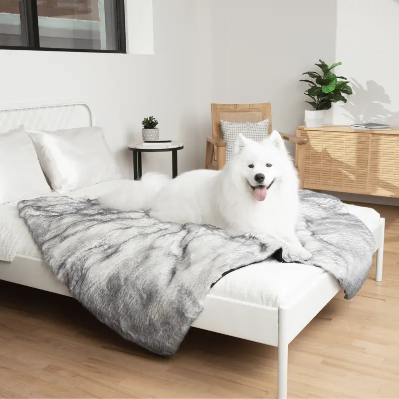 Pupprotector™ Luxe Waterproof Faux Fur Blanket - Ultra Plush Arctic Fox